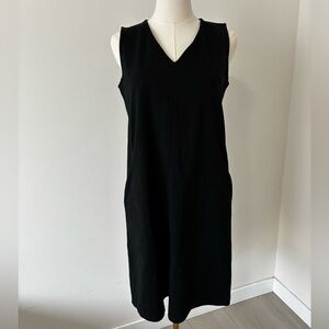 Eileen Fisher Black V-Neck Sleeveless Midi Dress with Pockets